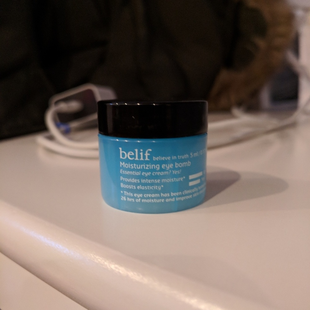 Belif Moisturizing Eye Bomb